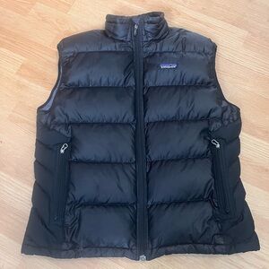 Patagonia goose down full zip packable vest men’s medium puffer black 84631